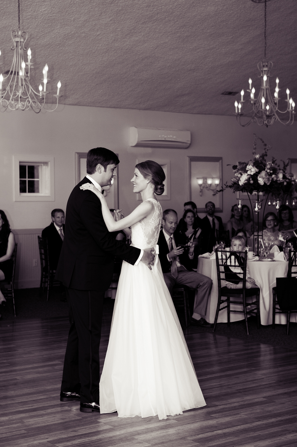 bride and groom first dance at holly hedge estate