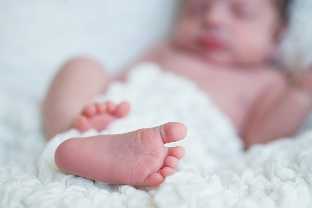 tiny newborn baby feet
