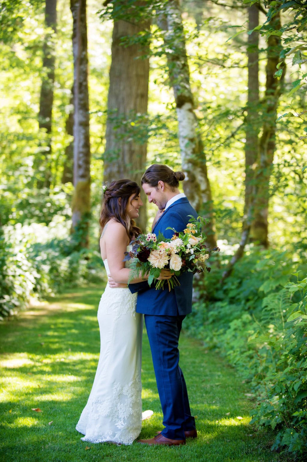 Bridal Veil Lakes Wedding Crystal Genes Photography Best pdx Wedding