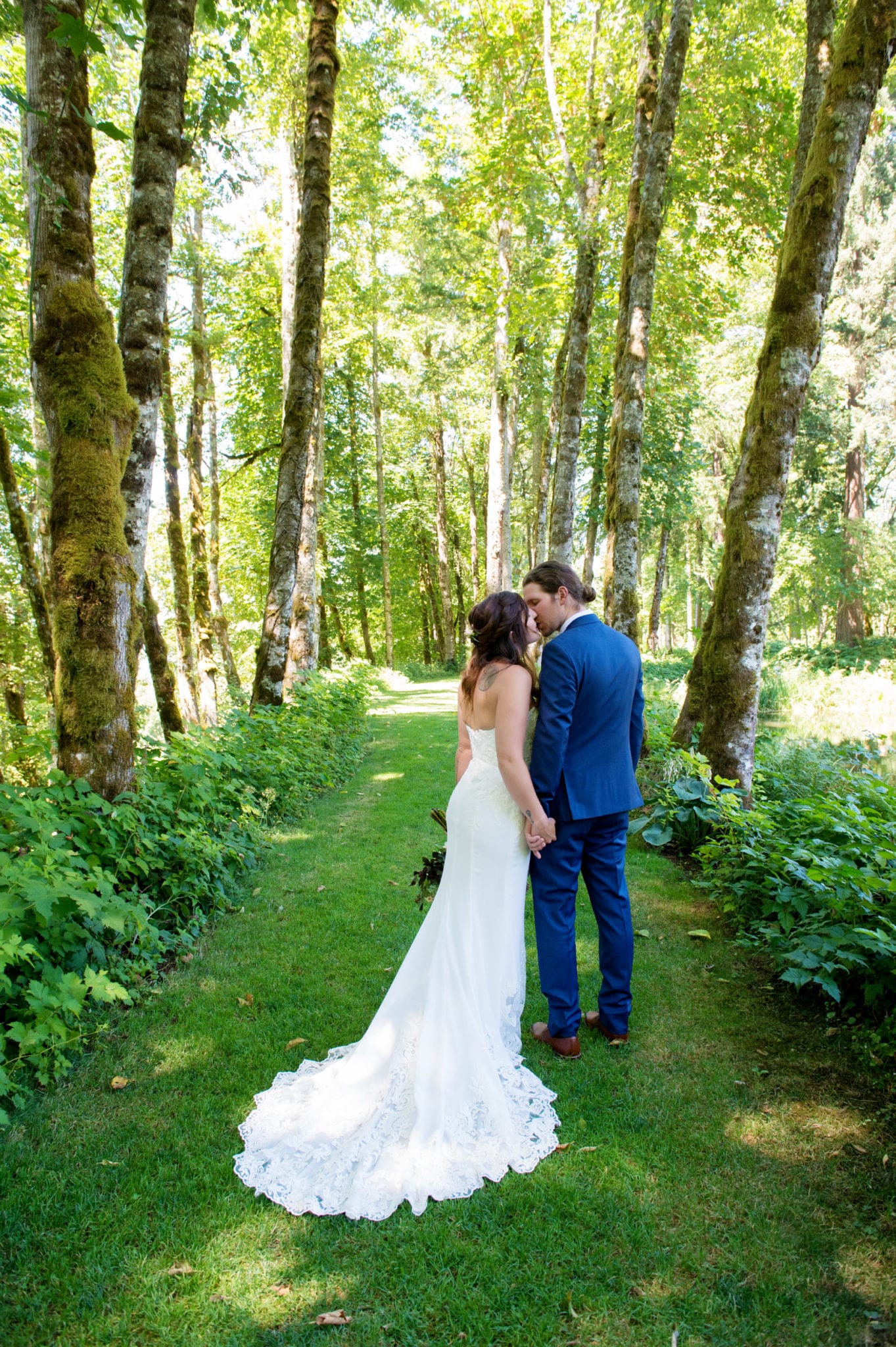 Bridal Veil Lakes Wedding Crystal Genes Photography Best pdx Wedding
