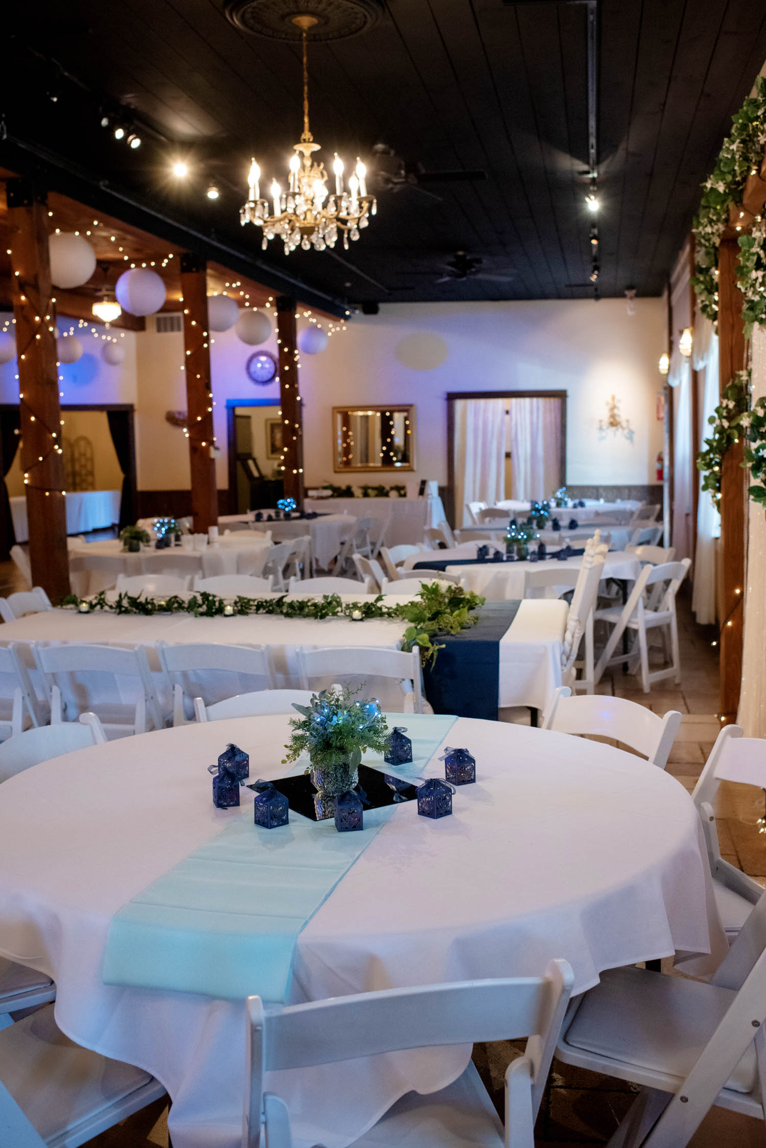 Best Wedding at The Troutdale House Crystal Genes Photography